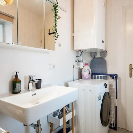 Altstadt Jakominiplatz - 2br, Lift & Free Parking By Hero Homes Graz