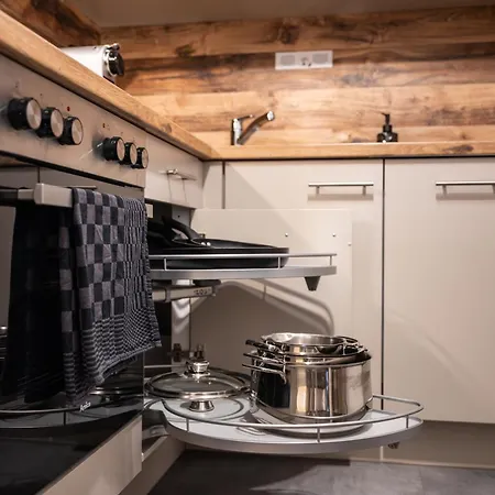 Desert Dune - Historic Center With Free Parking By Hero Homes * Štýrský Hradec