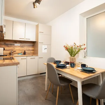 Altstadt Jakominiplatz - 2br, Lift & Free Parking By Hero Homes Appartement Graz