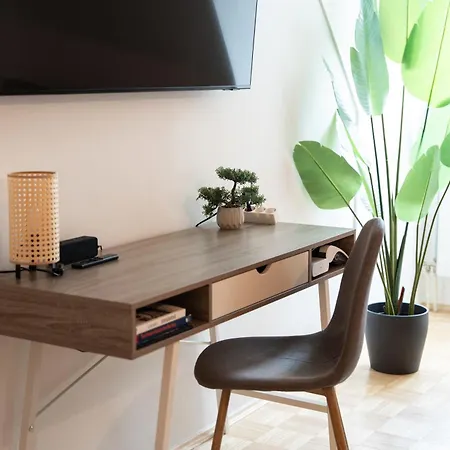 Altstadt Jakominiplatz - 2br, Lift & Free Parking By Hero Homes Appartement Graz