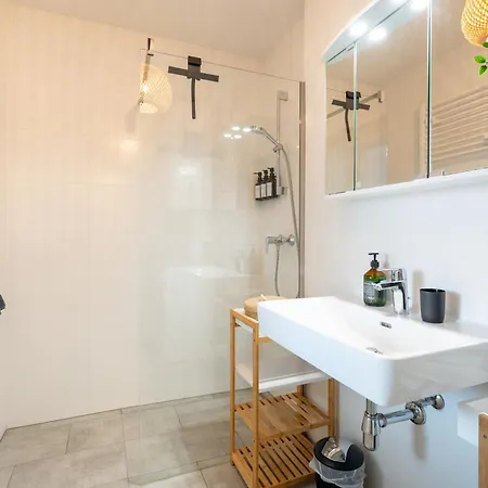 Altstadt Jakominiplatz - 2br, Lift & Free Parking By Hero Homes Graz