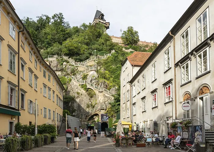 Desert Dune - Historic Center With Elevator & Free Parking By Hero Homes Graz